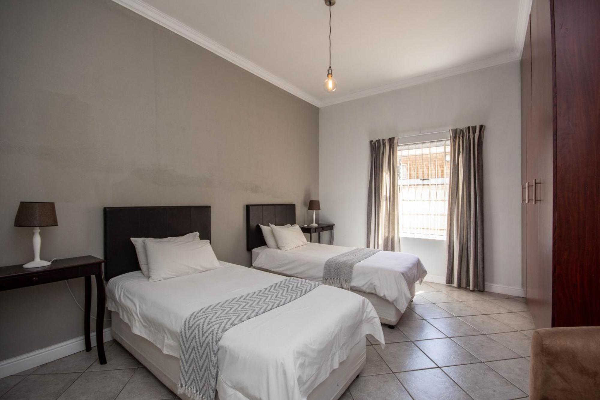 Somerset Garden Route & Wellness Apartment Cape Town